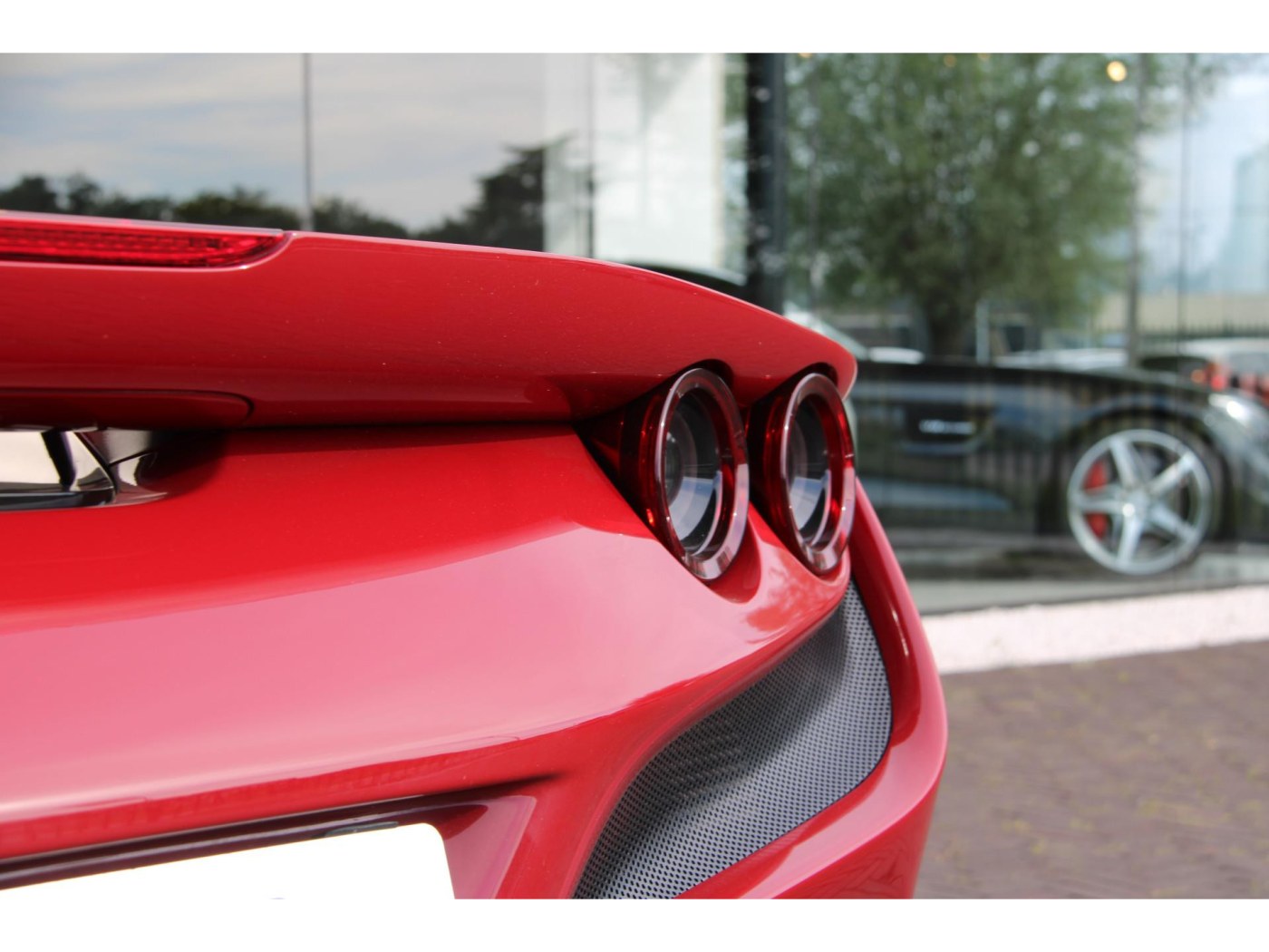 Ferrari F8 Tributo 3.9 V8 - Novitec exhaust - — foto 14 van 42