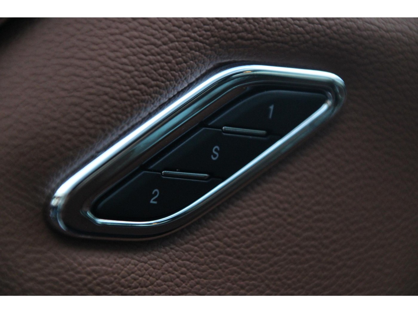 Maserati Quattroporte 3.8 V8 GTS | 530pk |  BTW | Schuifdak | B&W Audio | — foto 21 van 42