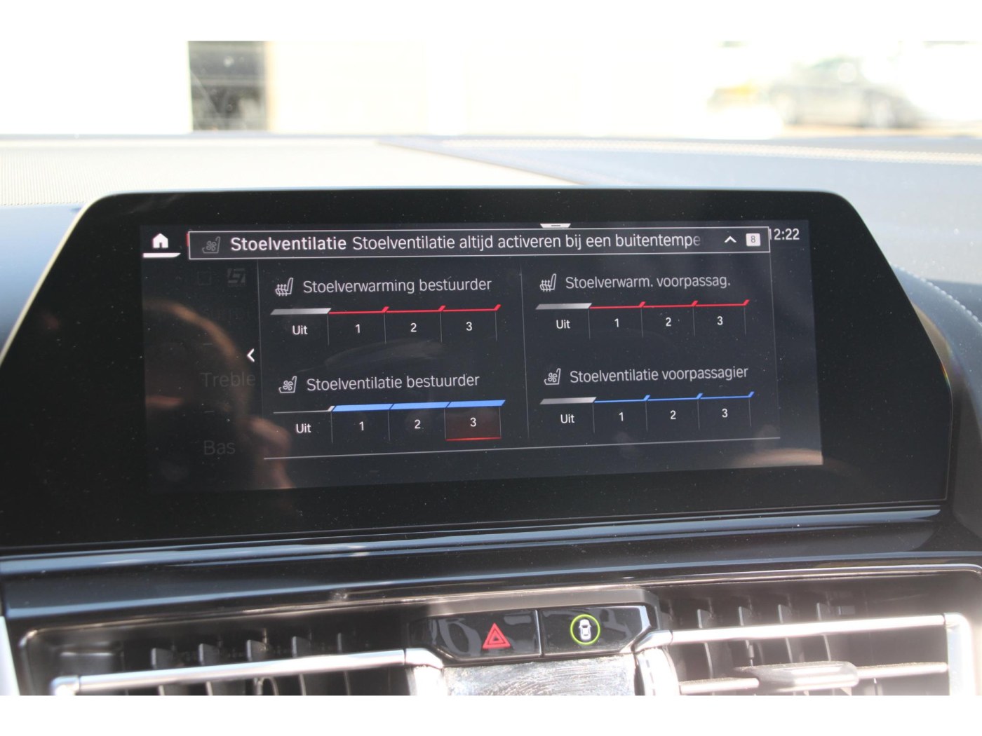 BMW 8-serie 840i M-Sport | Laser Light | Stoelventilatie | NL-auto | — foto 28 van 51