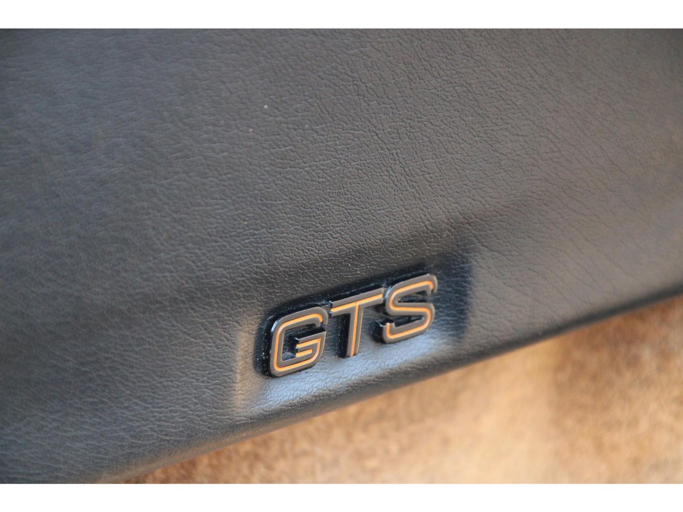 Ferrari 328 GTS | Volledige Ferrari-map | pirelli banden | — foto 60 van 60