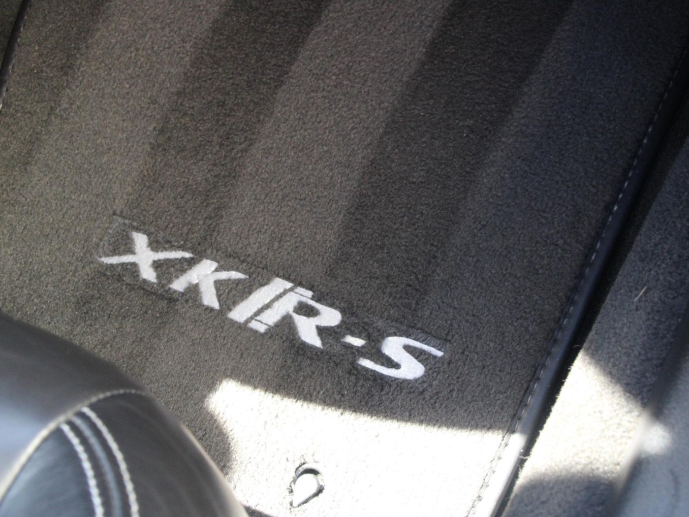 Jaguar XKR-S 4.2 V8 Coupé | 1 van 150 | B&W audio | NL-auto — foto 48 van 71