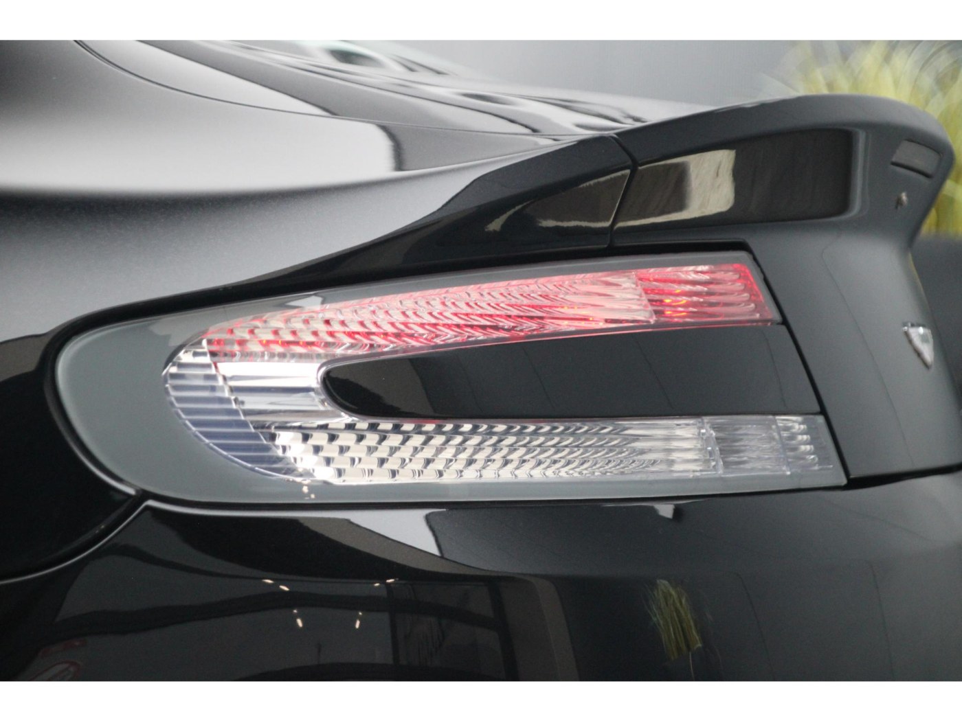 Aston Martin V8 Vantage V8 | NL-auto | Handbak 6 | 2e eigenaar | — foto 16 van 49