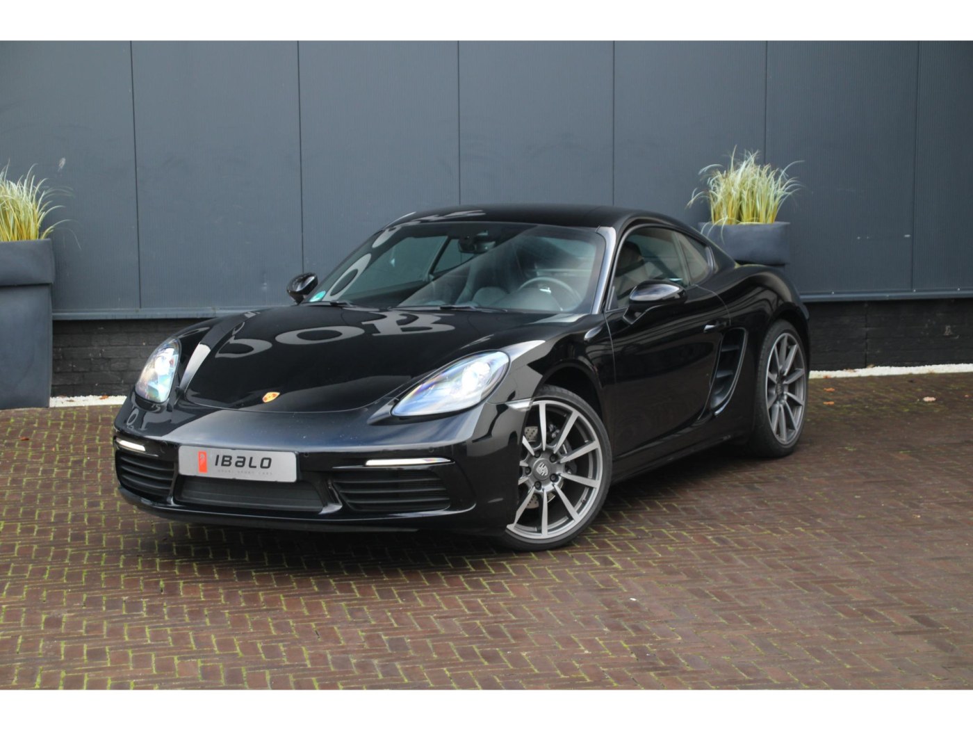 Porsche 718 Cayman 2.0 Porsche 718 Cayman | 300pk | Sportuitlaat | 1e eigenaar | — foto 21 van 31