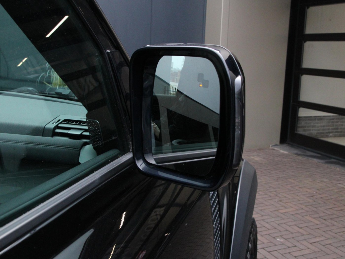 Land Rover Defender 3.0 D250 110 MHEV X-Dynamic HSE — foto 26 van 38