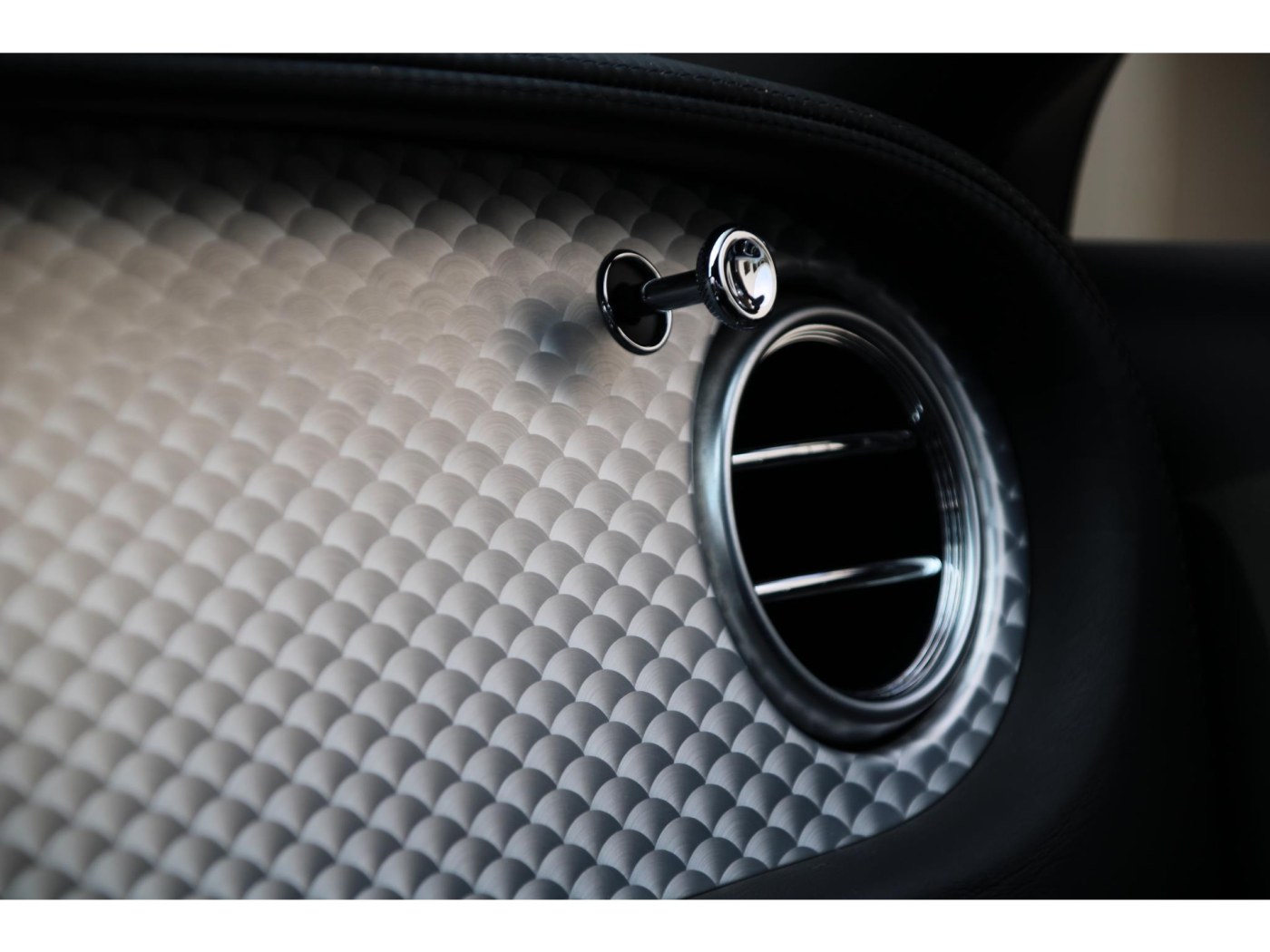 Bentley Continental Flying Spur W12 560pk | Youngtimer | BTW auto | Nieuwstaat | — foto 42 van 44