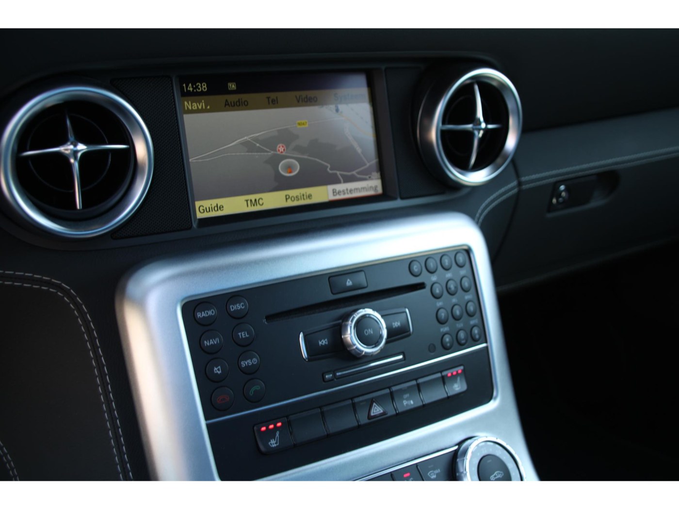 Mercedes-Benz SLS AMG Coupé — foto 33 van 47