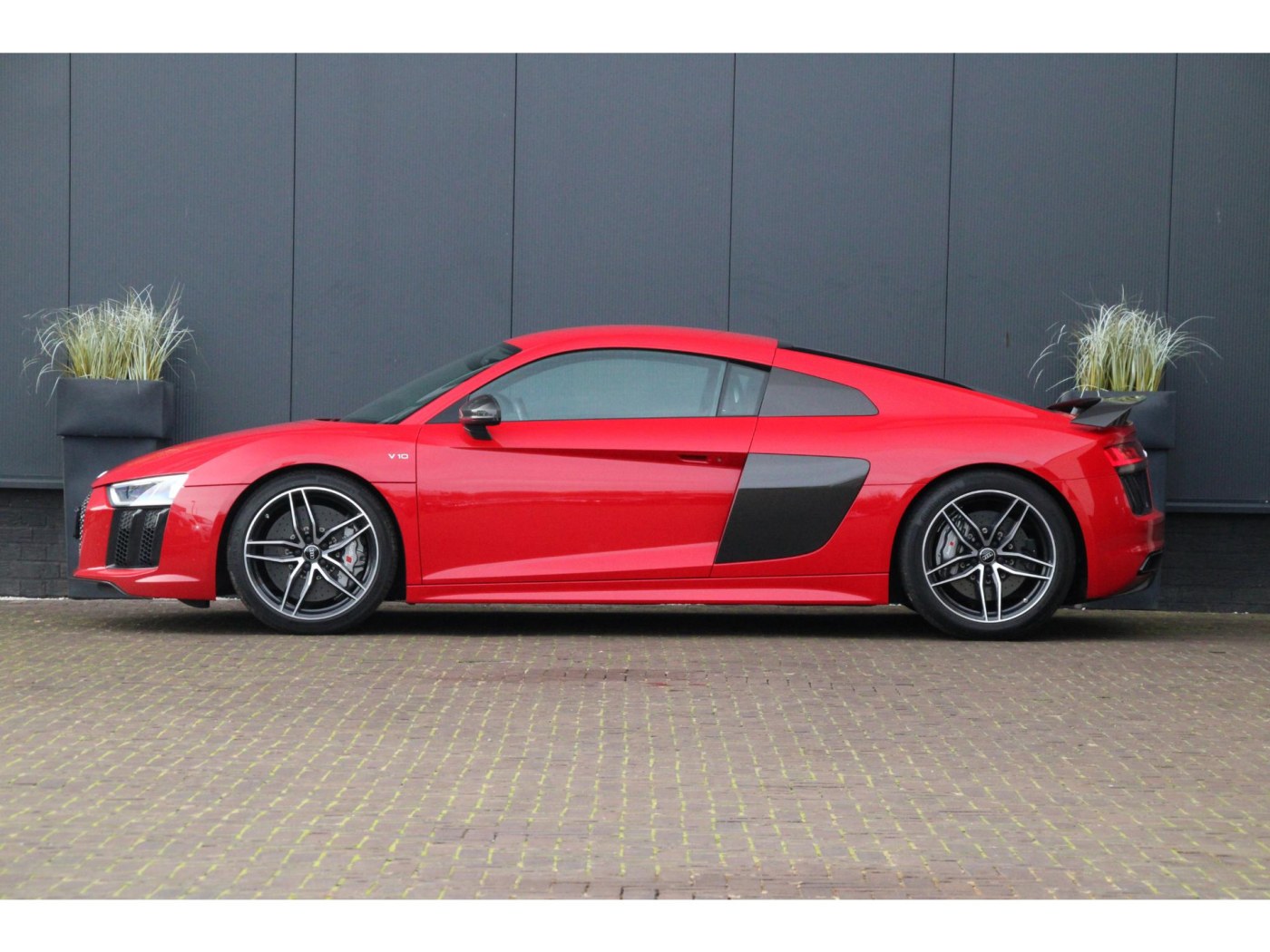 Audi R8 5.2 FSI quattro Plus | Dealer Onderh | B&O | Sportuitlaat | — foto 12 van 46