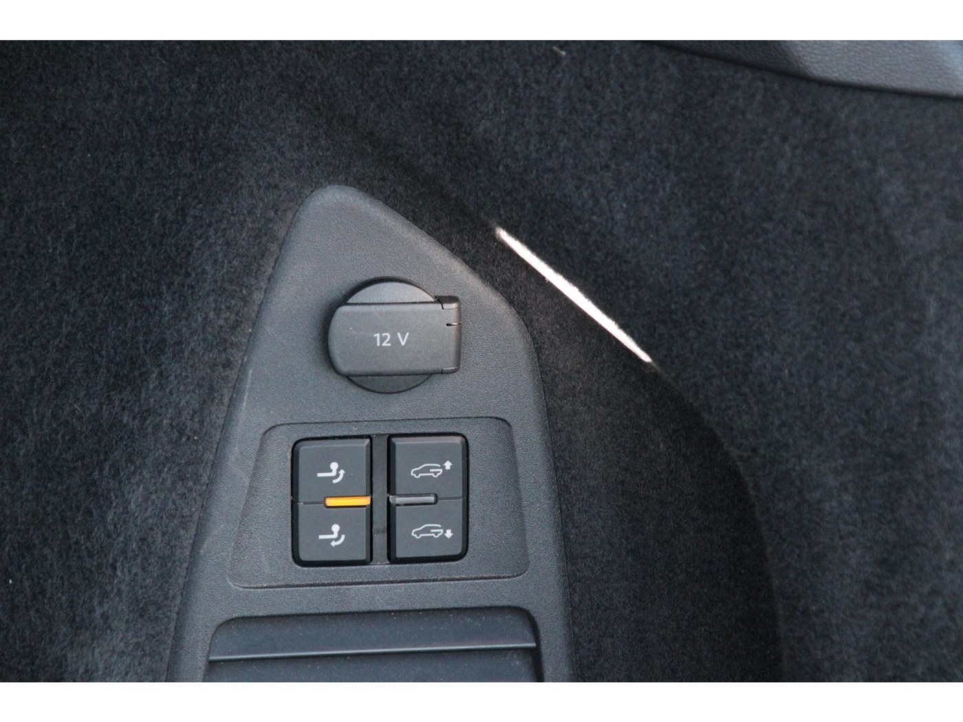 Volkswagen Touareg R 4Motion | 462pk | Massage | Nachtzicht | — foto 51 van 64