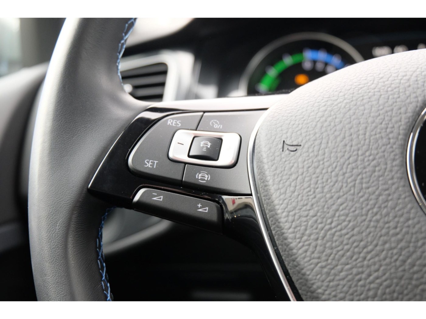 Volkswagen e-Golf E-DITION | BTW-auto | 8% bijtelling | Winterpakket | — foto 9 van 37