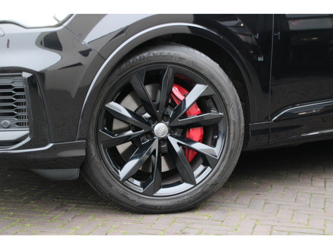 Audi Q7 60 TFSIe Competition | 456pk | S-Stoelen | Trekhaak | BOSE | — foto 9 van 45