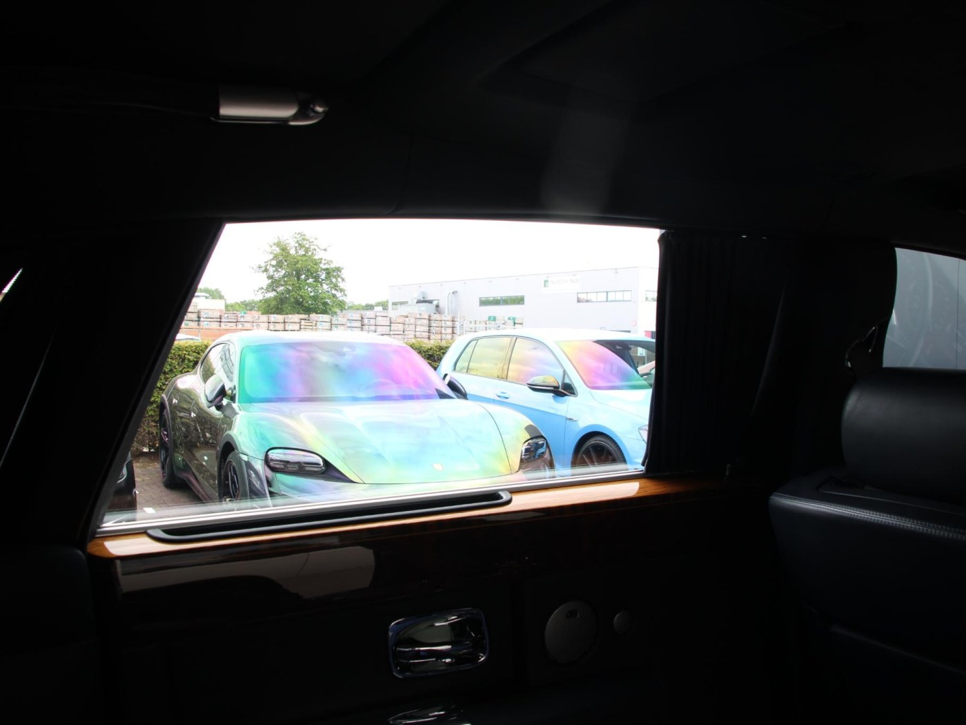 Rolls-Royce Phantom VII 6.75 EWB | Power Close Doors | — foto 82 van 102