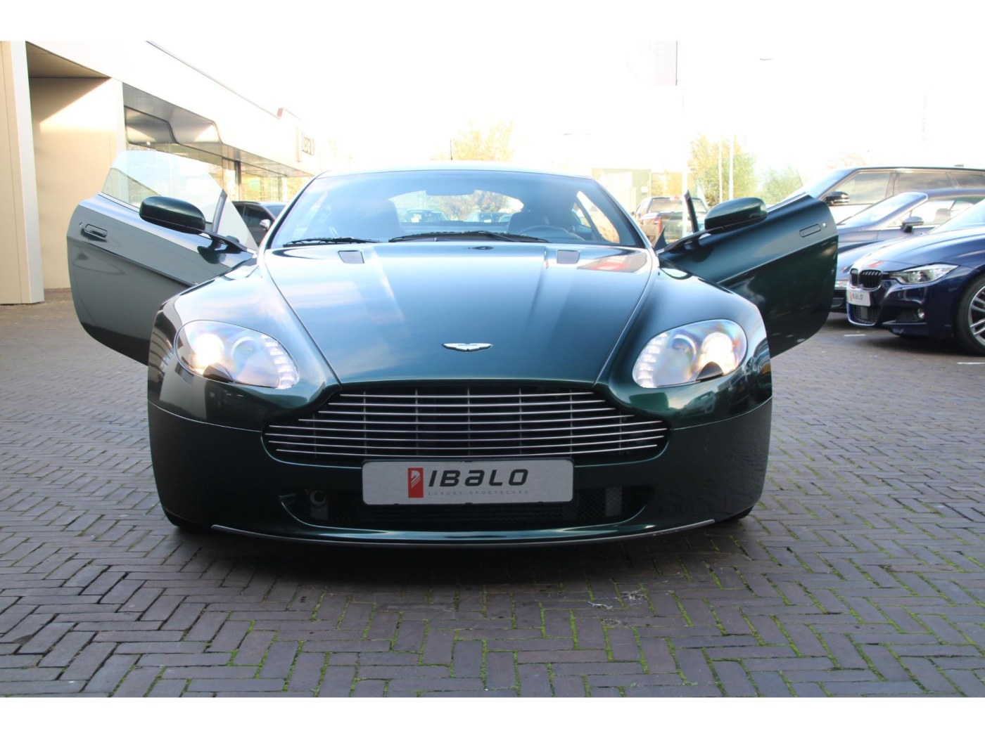 Aston Martin V8 Vantage | Handbak 6 | Green Black | BTW-auto | — foto 37 van 42