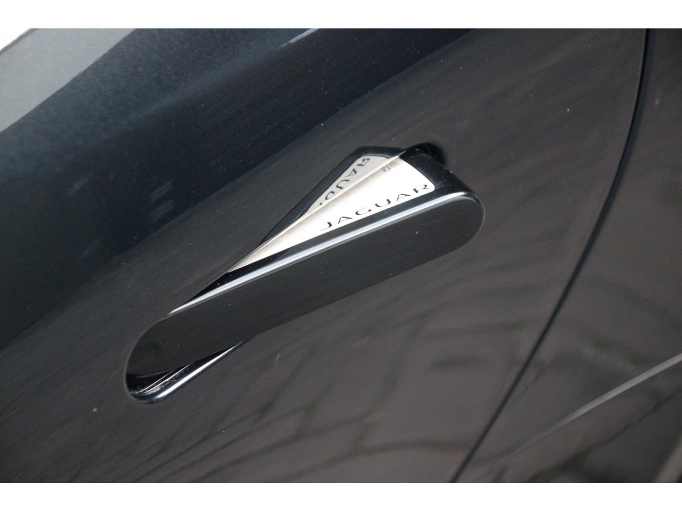 Jaguar F-Type P340 R-Dynamic | NL-auto | Drive pack | 20 inch | — foto 19 van 50