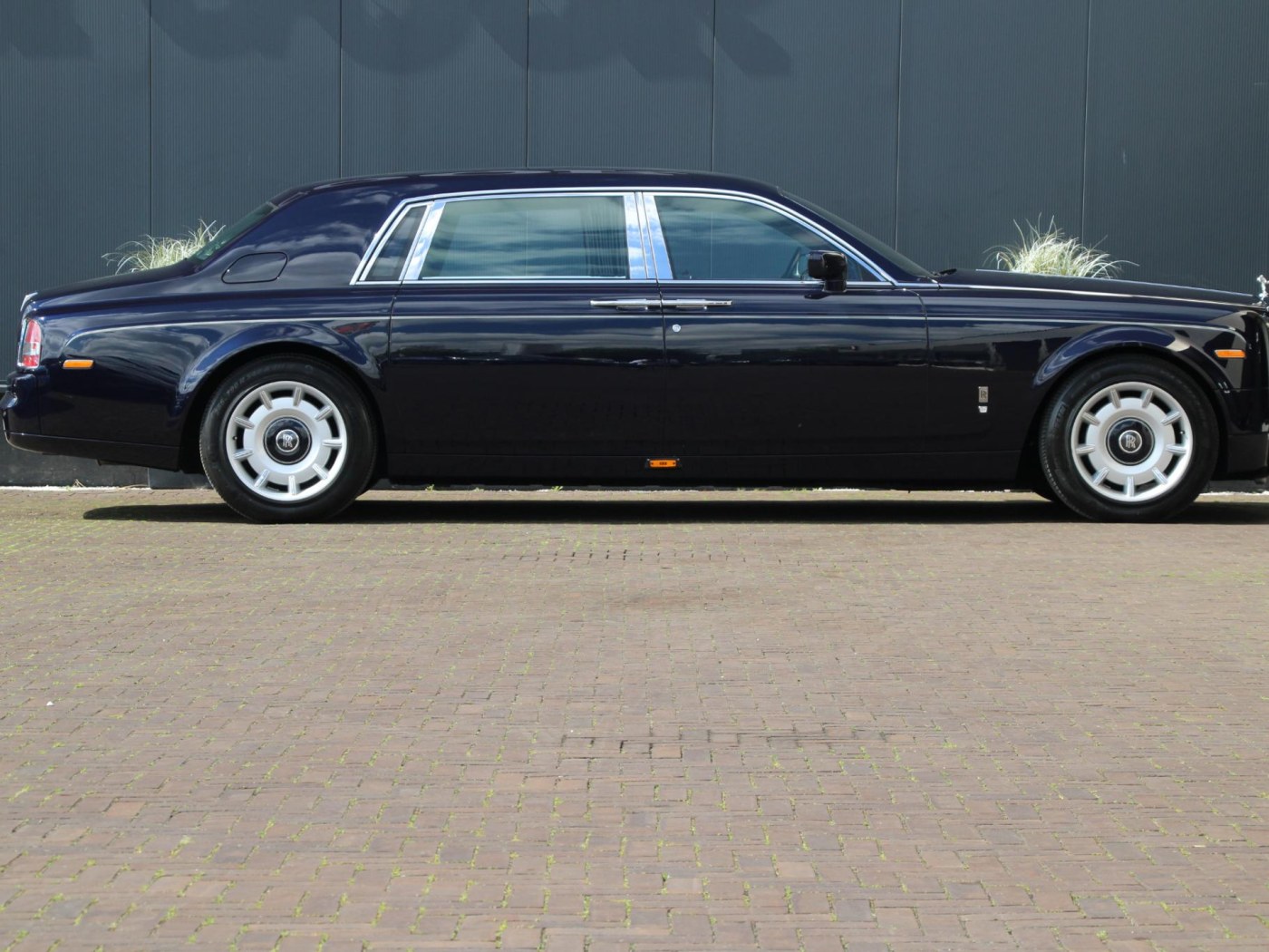 Rolls-Royce Phantom VII 6.75 EWB | Power Close Doors | — foto 57 van 102