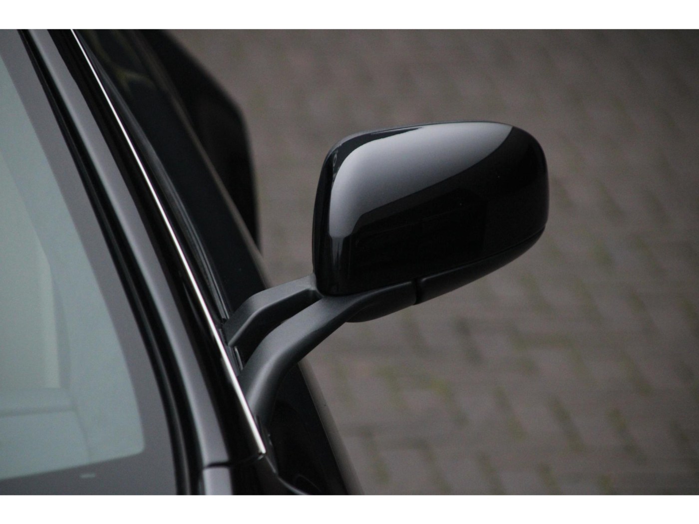 Aston Martin V8 Vantage V8 | NL-auto | Handbak 6 | 2e eigenaar | — foto 40 van 49