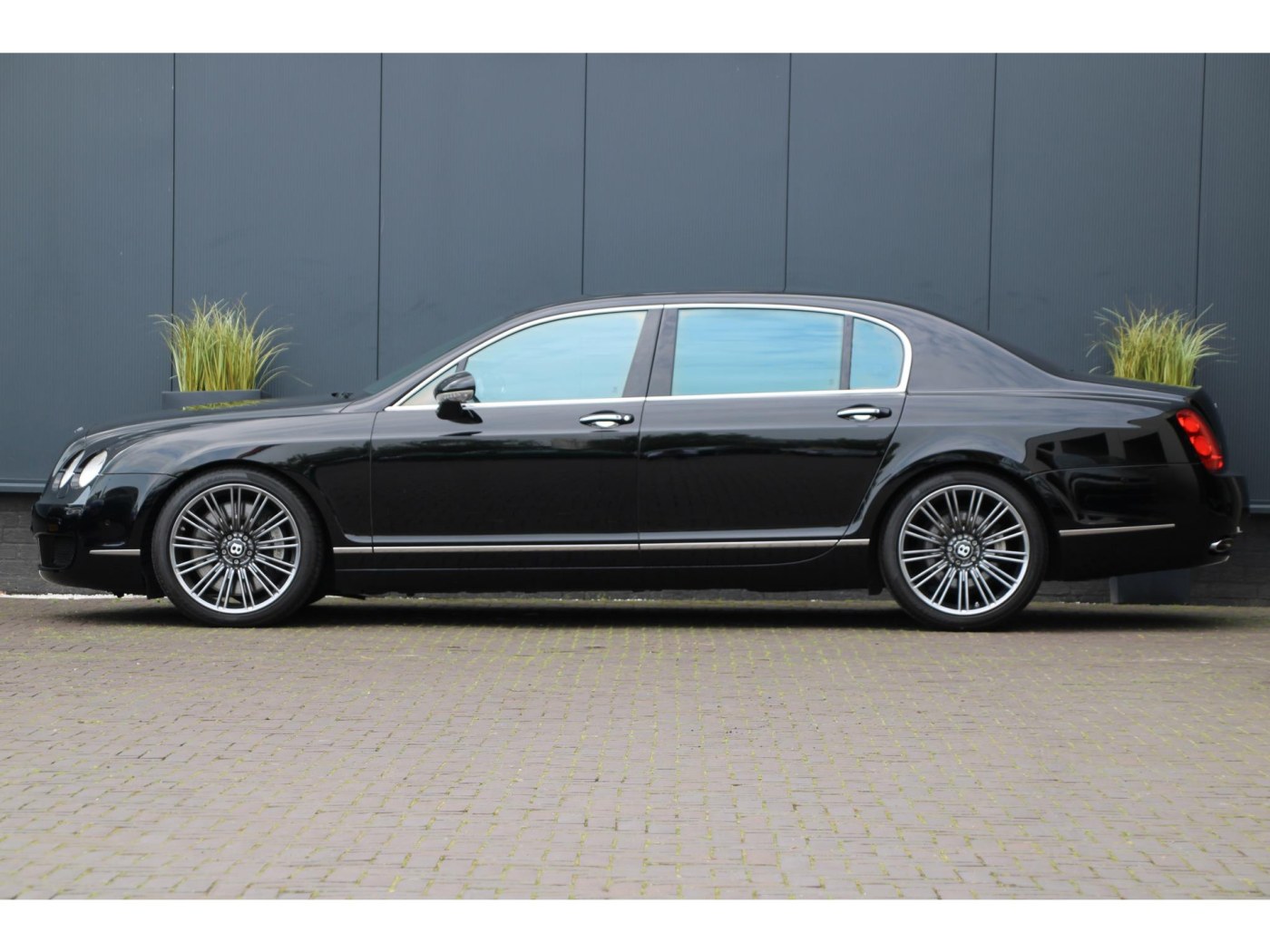Bentley Continental Flying Spur W12 560pk | Youngtimer | BTW auto | Nieuwstaat | — foto 7 van 44