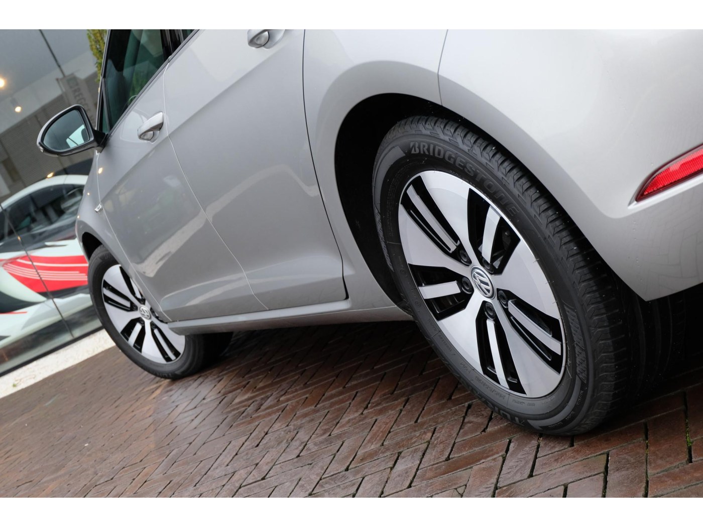Volkswagen e-Golf E-DITION | BTW-auto | 8% bijtelling | Winterpakket | — foto 32 van 37