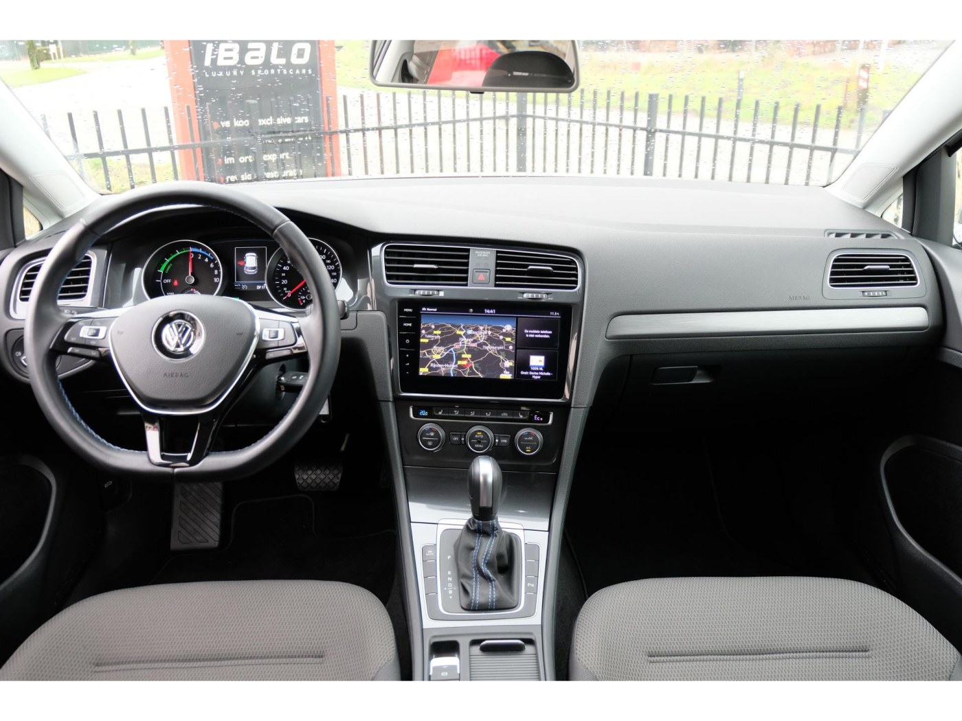 Volkswagen e-Golf E-DITION | BTW-auto | 8% bijtelling | Winterpakket | — foto 18 van 37