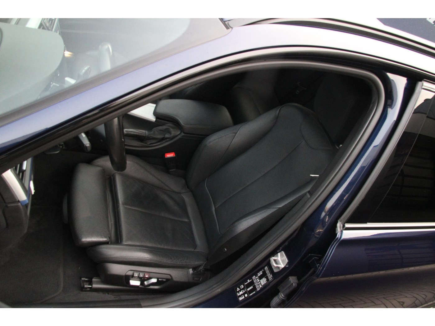 BMW 3-serie Touring 340i xDrive M-Sport | Trekhaak | El. stoelen | — foto 23 van 35