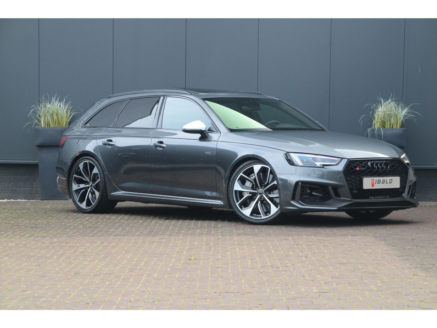 Audi RS4 Avant 2.9 TFSI quattro | Keramisch | HUD | B&O | Carbon | — foto 13 van 67