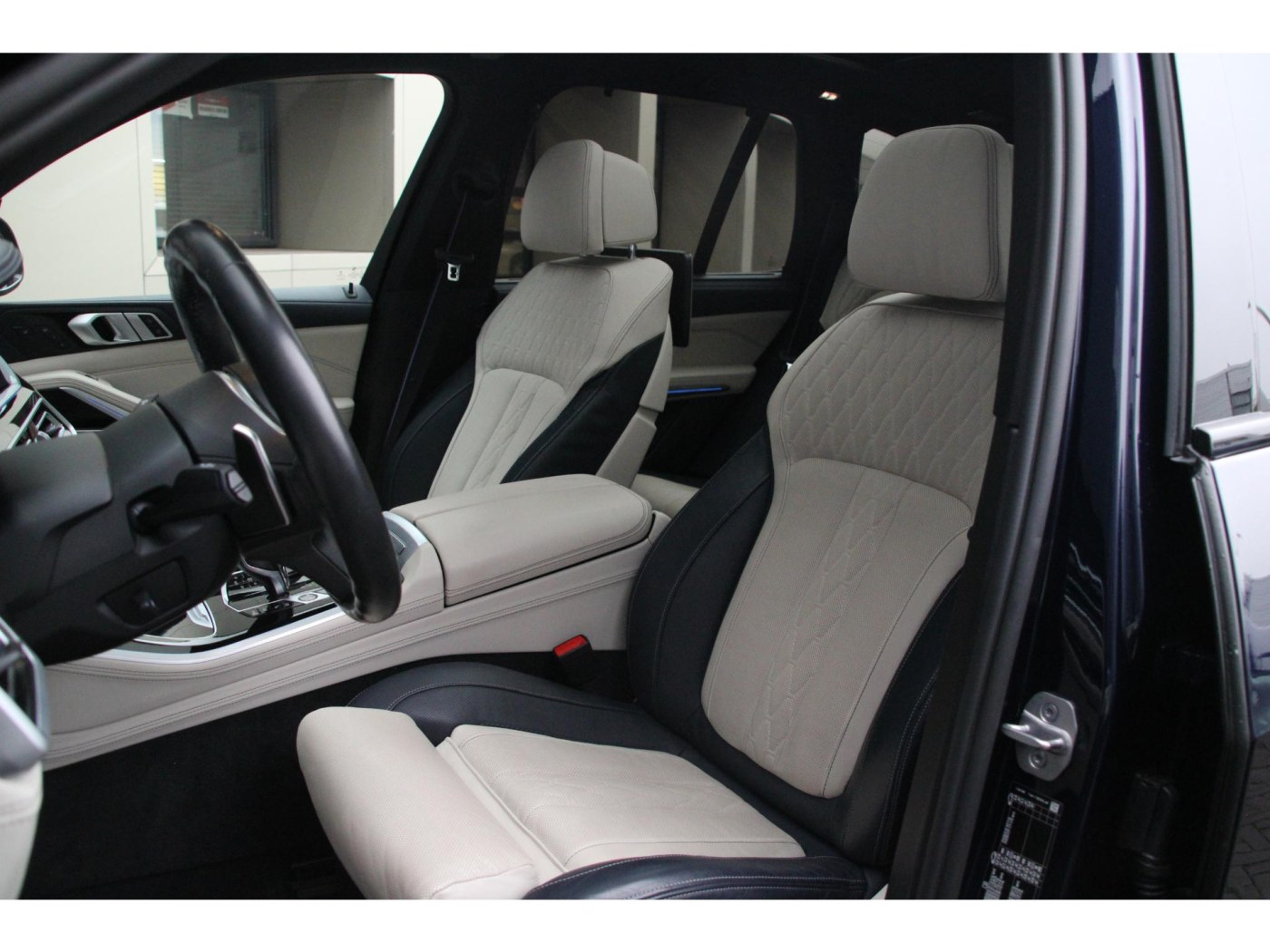 BMW X5 xDrive45e M-Sport | 395pk Hybride | INDIVIDUAL | BTW-auto | — foto 4 van 45