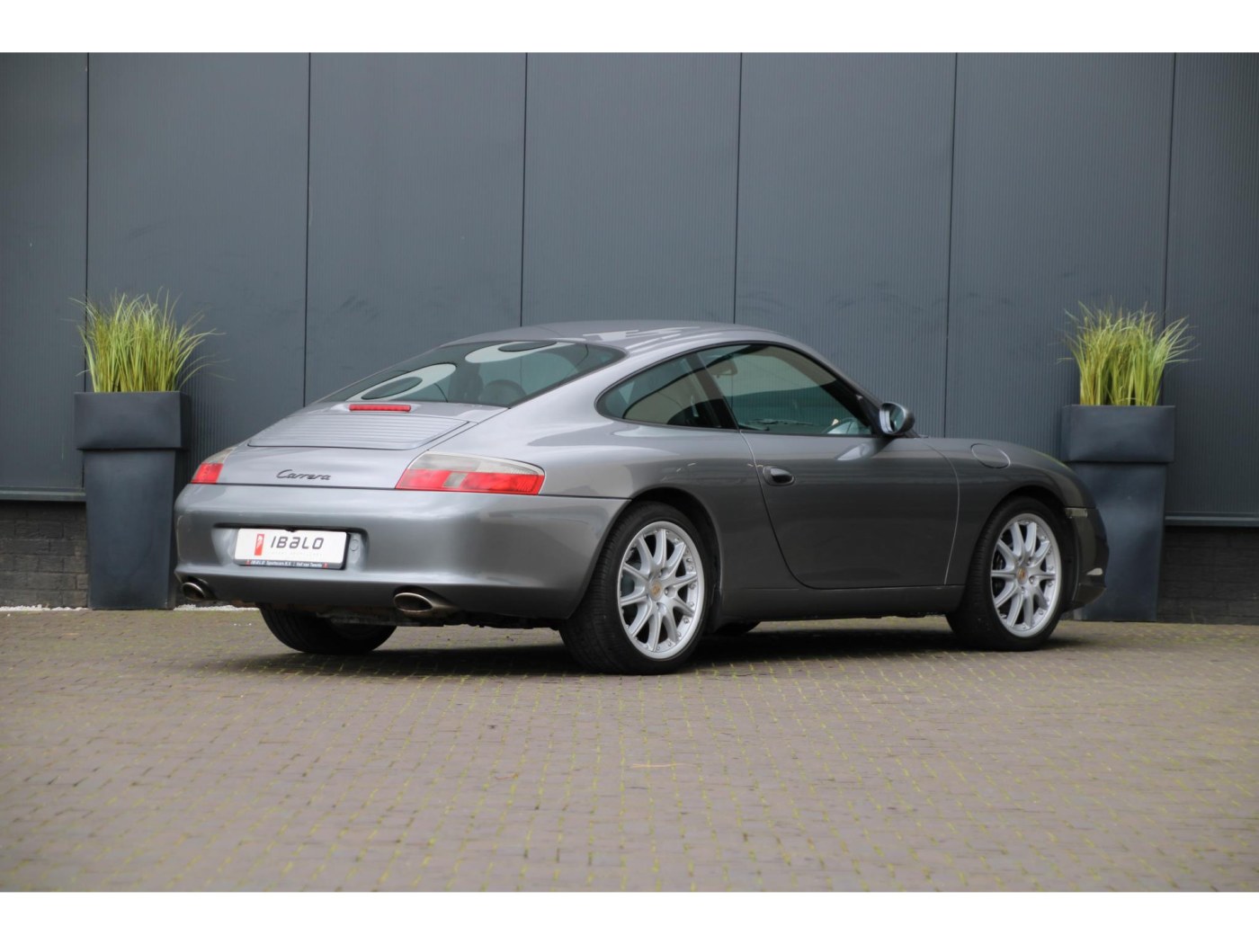 Porsche 911 3.6 Carrera (996) 320pk | Youngtimer | Volledige historie | GT3 velgen — foto 2 van 36
