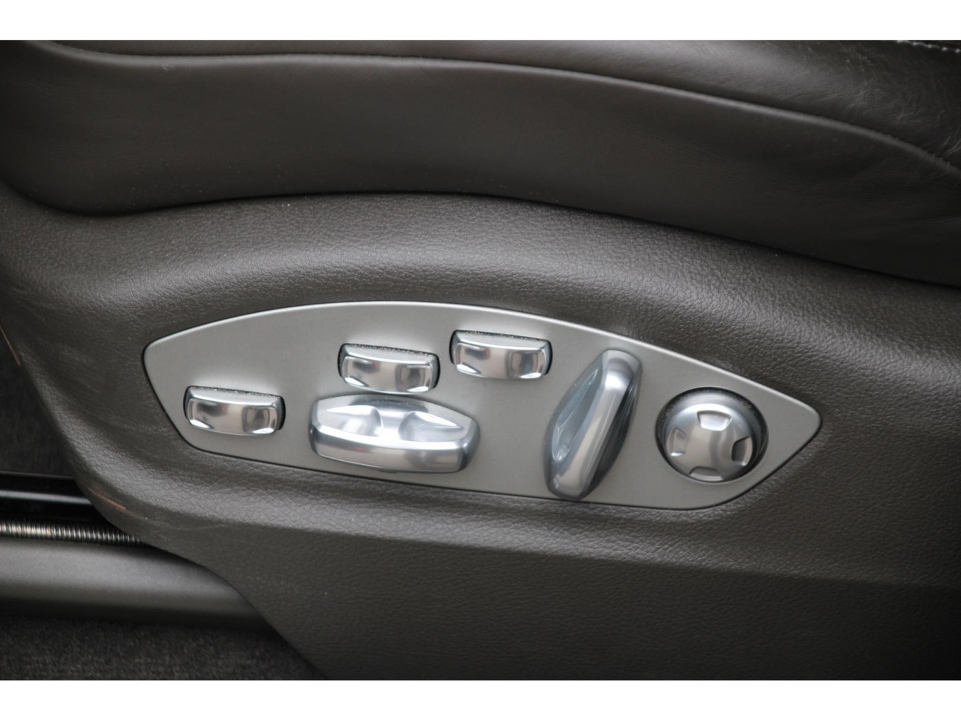 Porsche Macan 3.6 Turbo | 400pk | NL-auto | Trekhaak | ACC | — foto 11 van 41