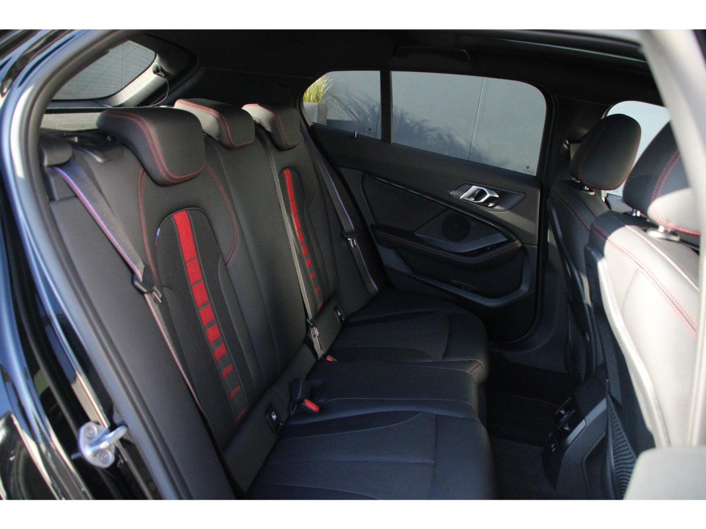 BMW 1-serie 128ti Executive Edition — foto 35 van 39