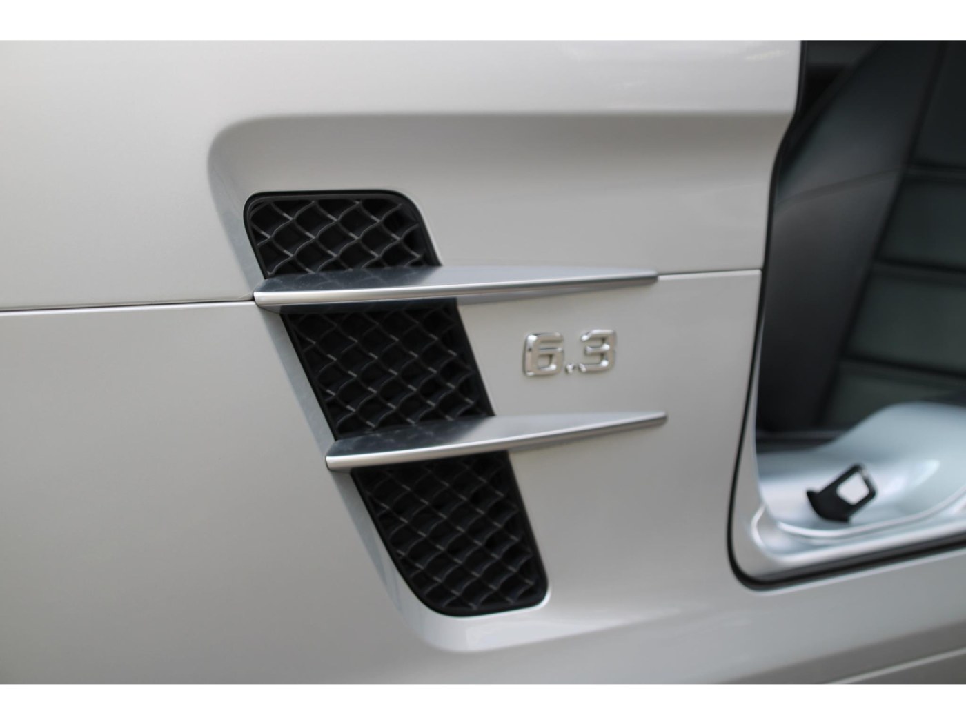 Mercedes-Benz SLS AMG Coupé — foto 19 van 47