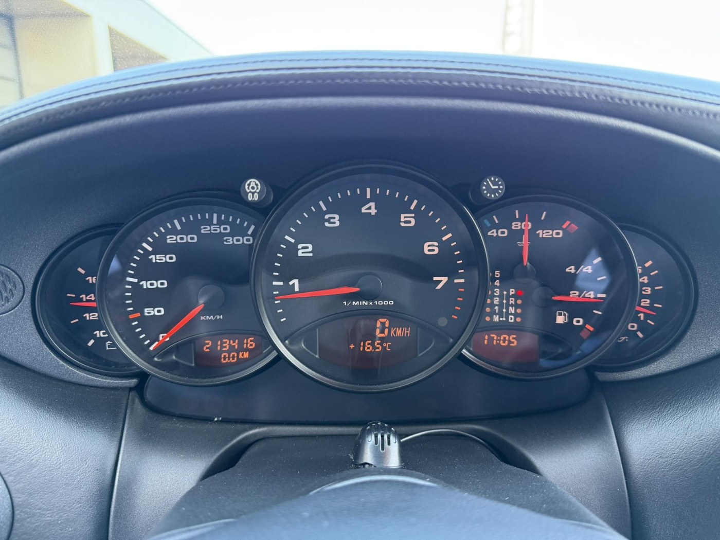 Porsche 911 3.4 Coupé Carrera (996) | Youngtimer | Schuifdak | — foto 23 van 32
