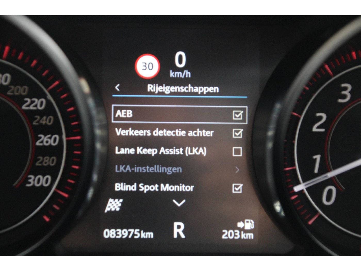 Jaguar F-Type P340 R-Dynamic | NL-auto | Drive pack | 20 inch | — foto 39 van 50