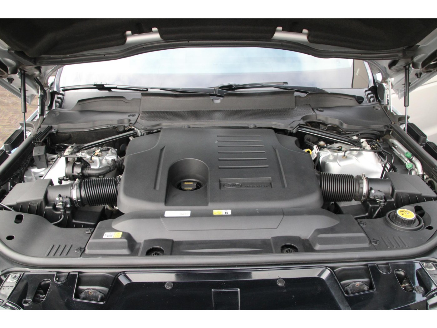Land Rover Range Rover Sport 3.0 P400 HST | Carbon | Trekhaak | — foto 31 van 72