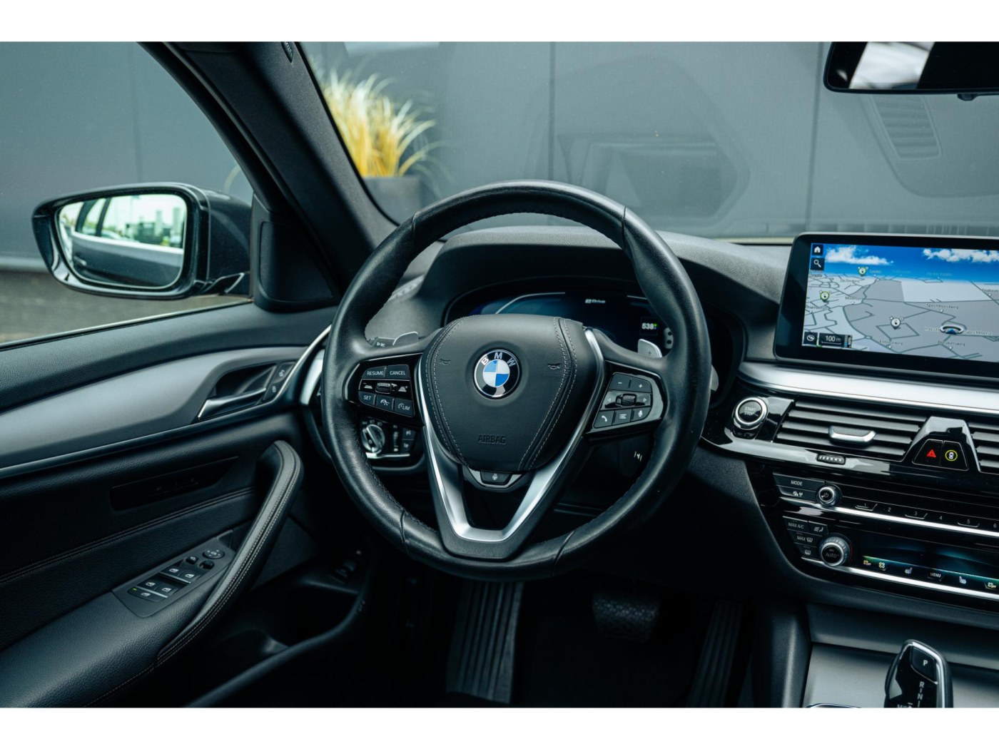 BMW 5-serie Touring 530e High Executive — foto 18 van 54