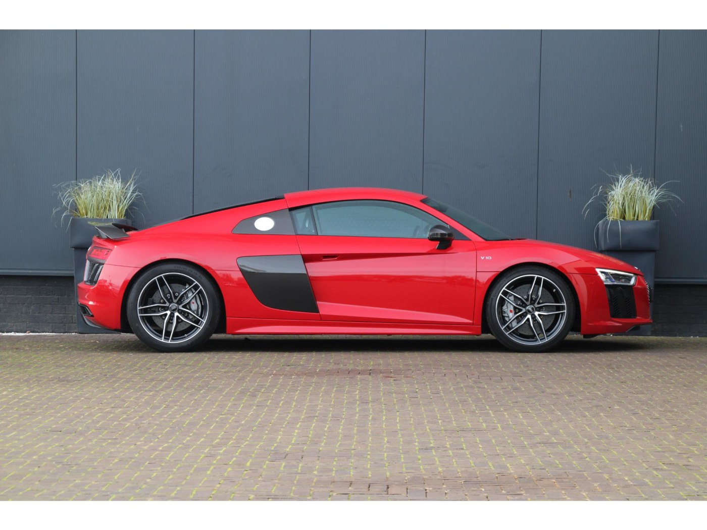 Audi R8 5.2 FSI quattro Plus | Dealer Onderh | B&O | Sportuitlaat | — foto 13 van 46