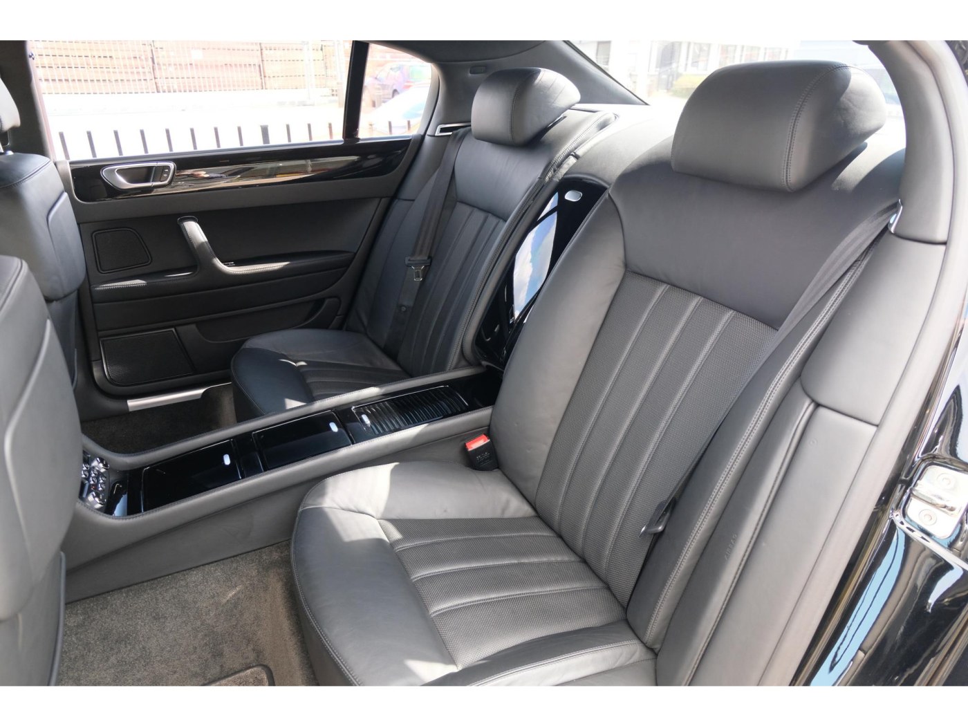 Bentley Continental Flying Spur W12 560pk | Youngtimer | BTW auto | Nieuwstaat | — foto 9 van 44