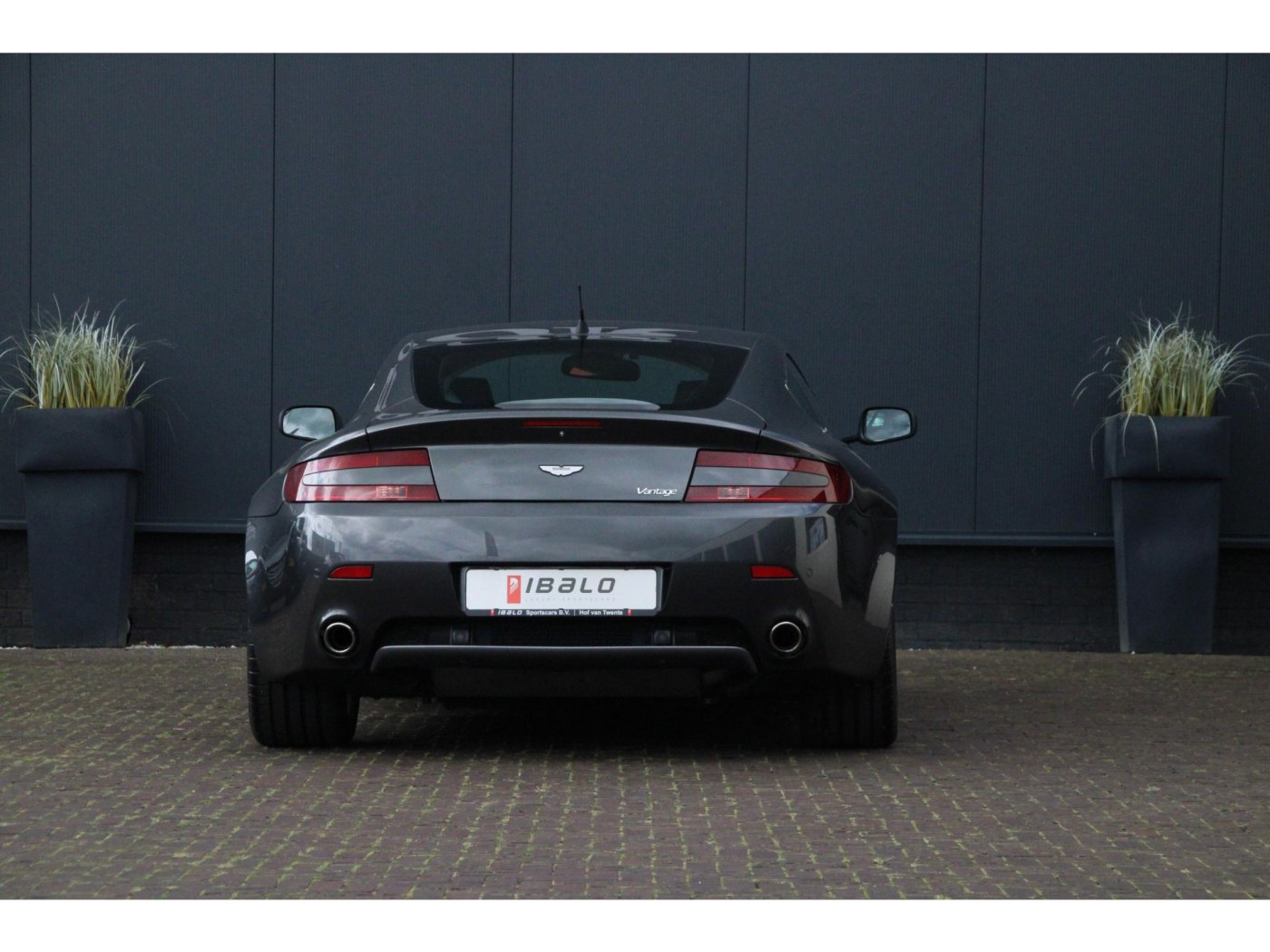 Aston Martin V8 Vantage | Handbak 6 | Youngtimer | BTW-auto | — foto 23 van 45