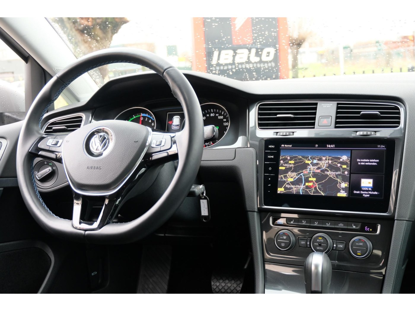Volkswagen e-Golf E-DITION | BTW-auto | 8% bijtelling | Winterpakket | — foto 20 van 37