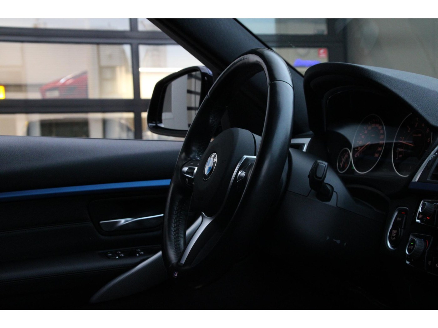 BMW 3-serie Touring 340i xDrive M-Sport | Trekhaak | El. stoelen | — foto 27 van 35