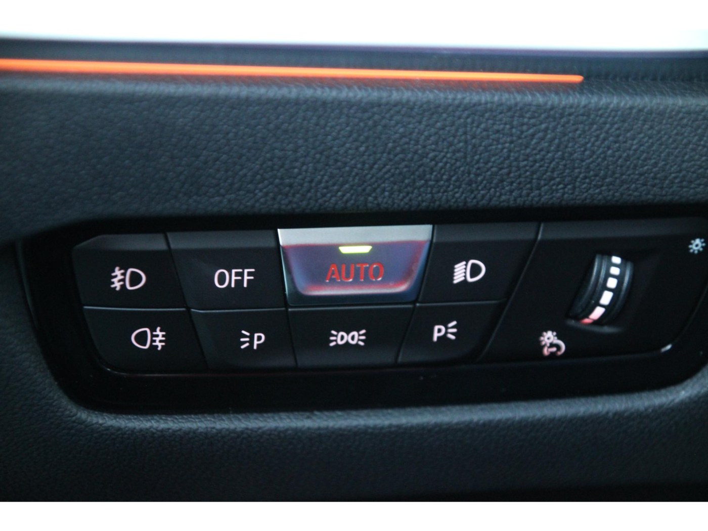BMW 3-serie Touring 320i M-Sport | Panoramadak | HIFI | BTW-auto | — foto 30 van 39