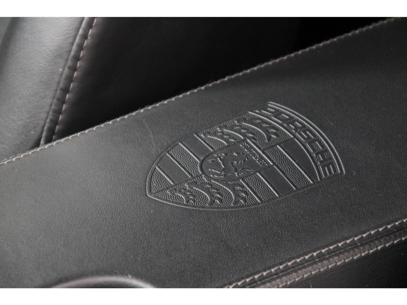 Porsche 911 3.8 Carrera 4S (997) | BOSE | Schuifdak | Vol-Leder | — foto 6 van 36