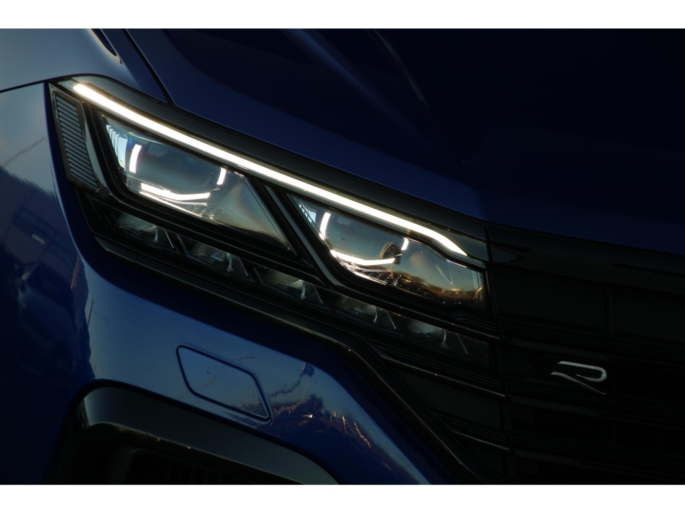 Volkswagen Touareg R 4Motion | 462pk | Massage | Nachtzicht | — foto 62 van 64