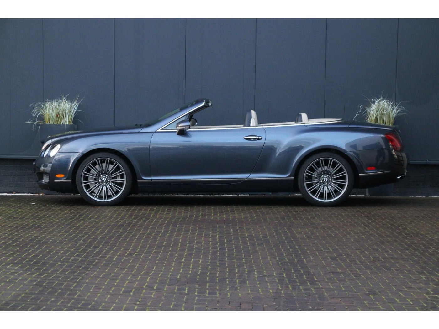 Bentley Continental GTC 6.0 W12 — foto 16 van 43