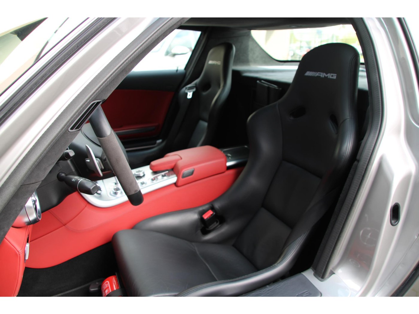 Mercedes-Benz SLS AMG Coupé | 571pk | Only 7.868km | AMG Seats | Alu Beam | — foto 4 van 56