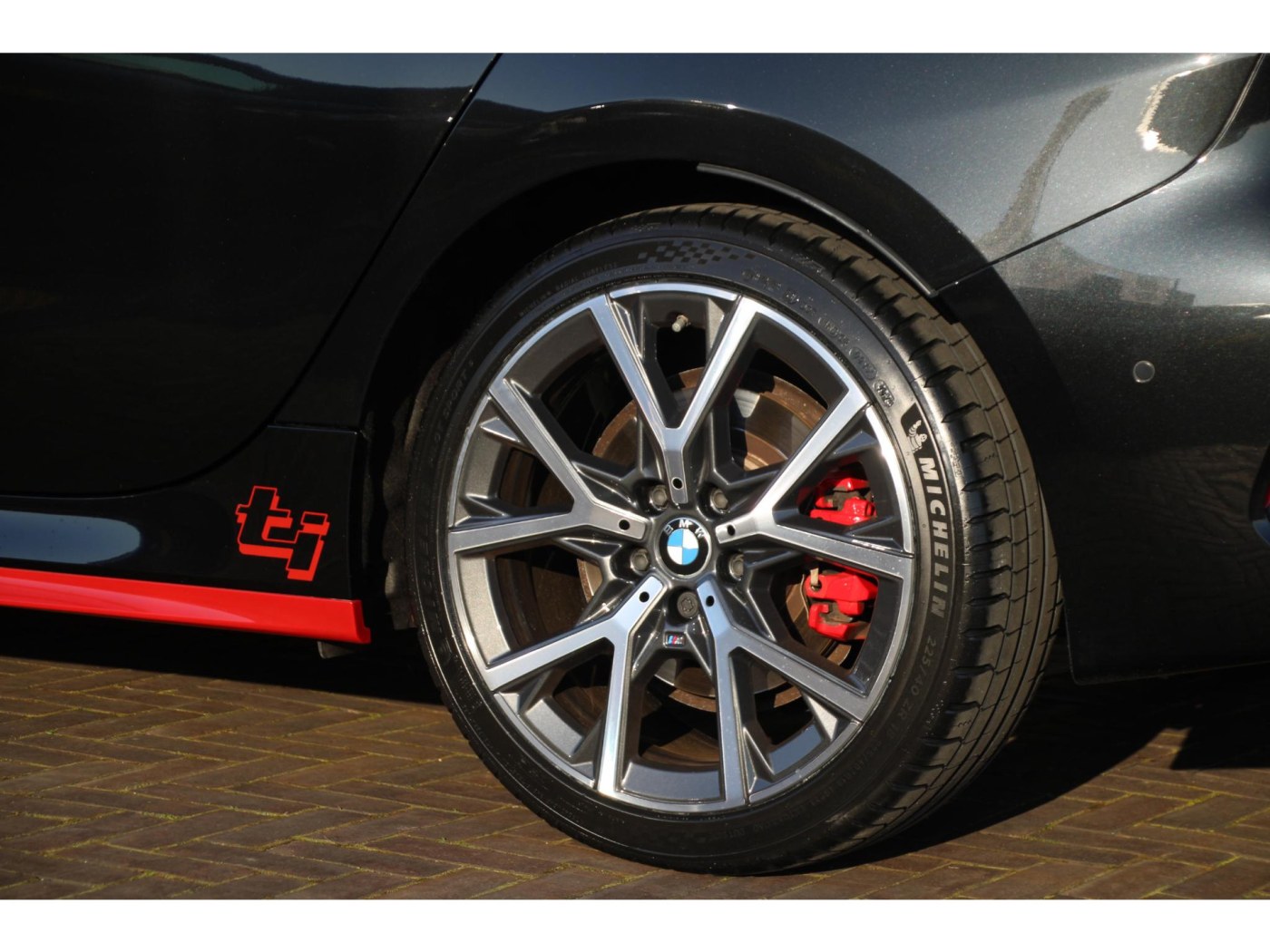 BMW 1-serie 128ti Executive Edition — foto 9 van 39