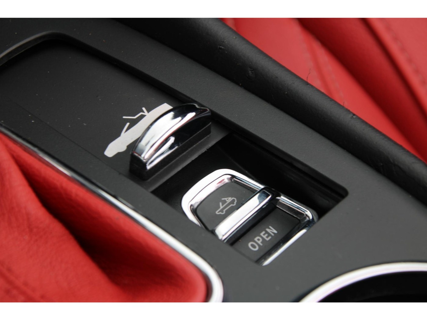 Maserati GranCabrio 4.7 | Youngtimer | BTW-auto | Lage fiscale waarde | — foto 32 van 34