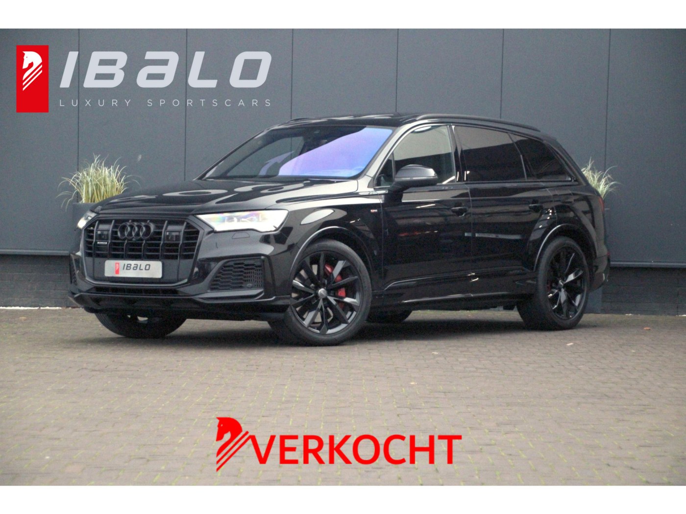 Audi Q7 60 TFSIe Competition | 456pk | S-Stoelen | Trekhaak | BOSE | — foto 1 van 45