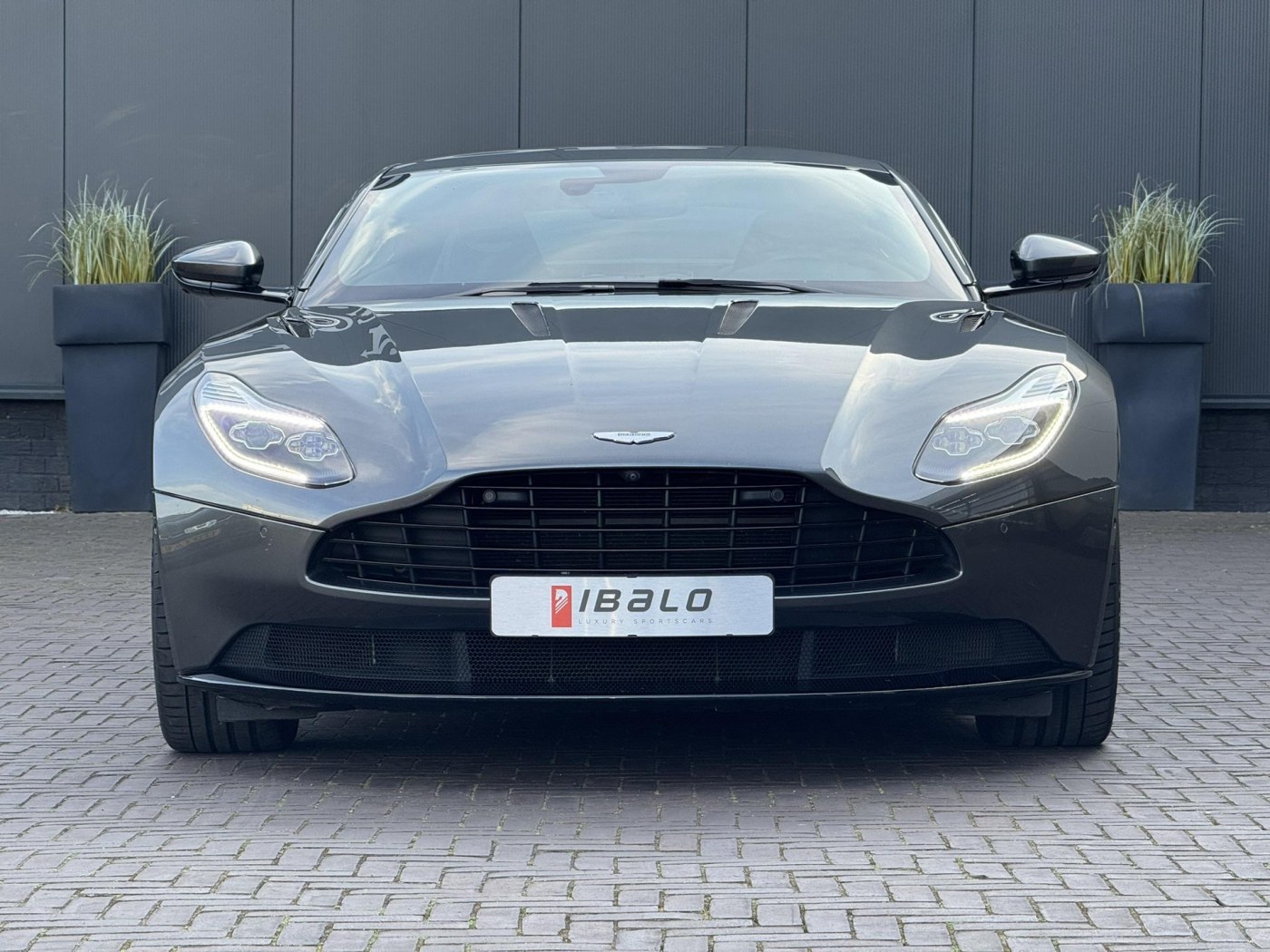 Aston Martin DB11 5.2 V12 | NL-auto | Dealer Onderh | PPF | — foto 30 van 49