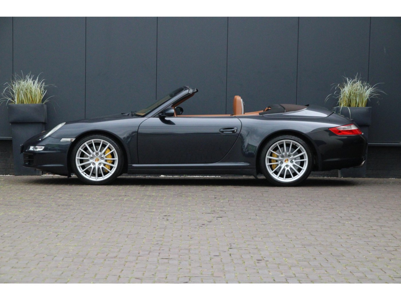 Porsche 911 Cabrio 3.8 Carrera 4S (997) | Keramisch PCCB | BTW-auto | — foto 40 van 40
