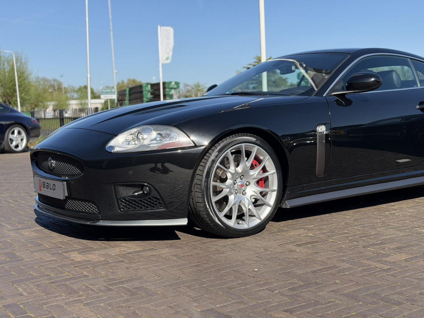 Jaguar XKR-S 4.2 V8 Coupé | 1 van 150 | B&W audio | NL-auto — foto 5 van 71