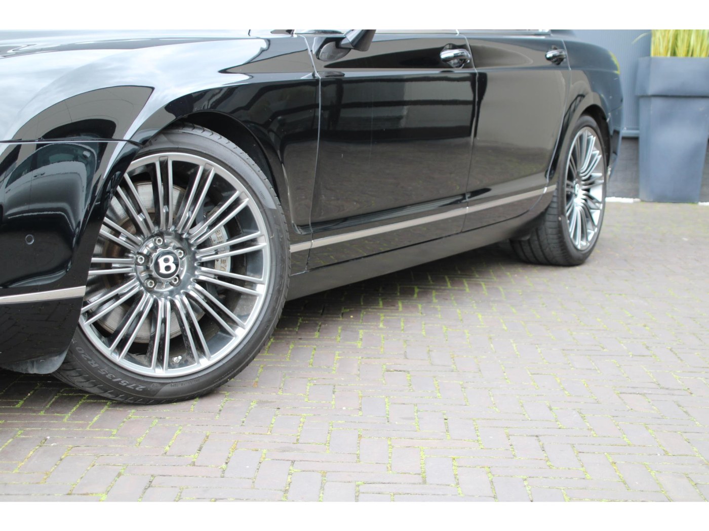 Bentley Continental Flying Spur W12 560pk | Youngtimer | BTW auto | Nieuwstaat | — foto 35 van 44